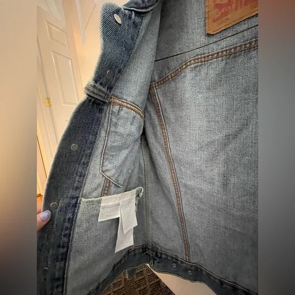 Levi’s denim jacket - Picture 5 of 10
